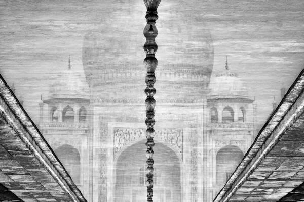 Photograph Karin De Winter Taj Mahal on One Eyeland